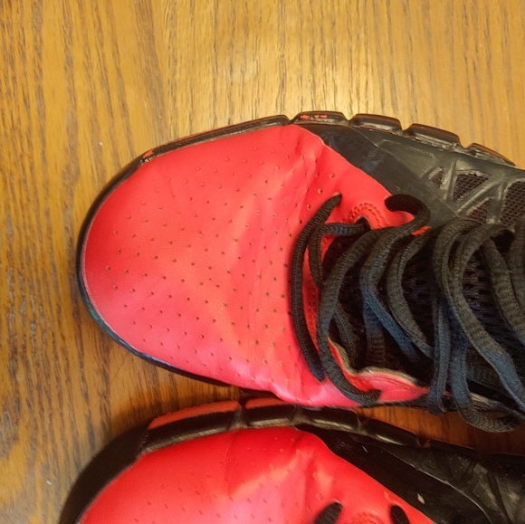 Adidas D basketball shoes - Picture 5 of 12